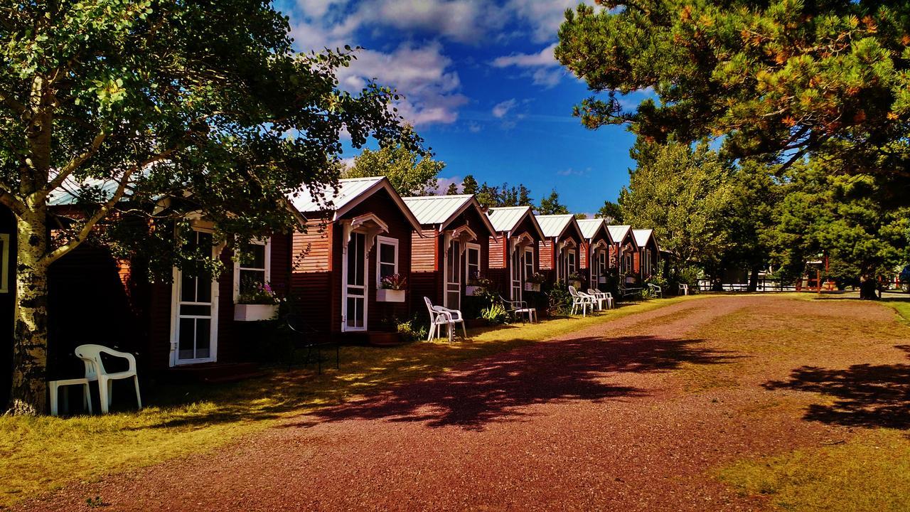 East Glacier Motel & Cabins East Glacier Park Village Exterior photo